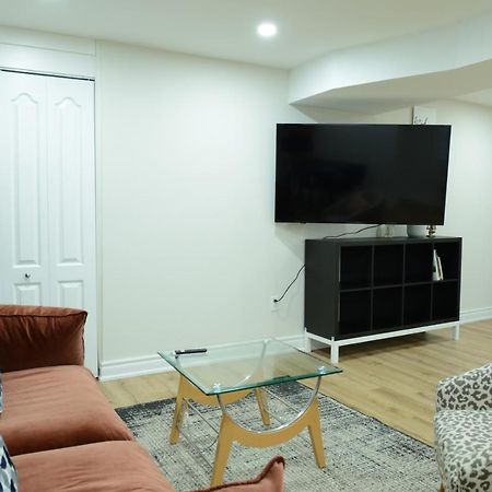 Spacious 2-Bed-Room Near Yonge & Major Mackenzie ريتشموند هيل المظهر الخارجي الصورة