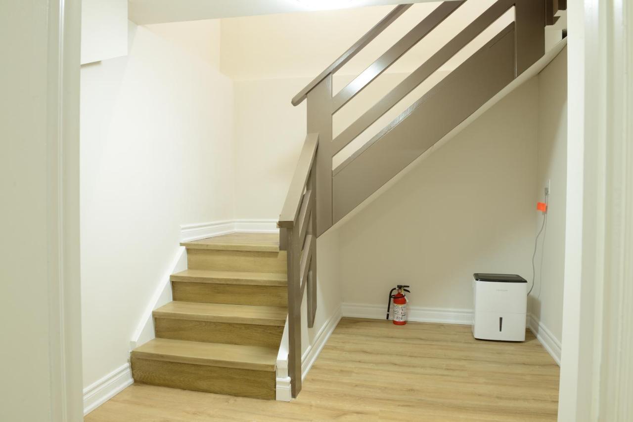 Spacious 2-Bed-Room Near Yonge & Major Mackenzie ريتشموند هيل المظهر الخارجي الصورة