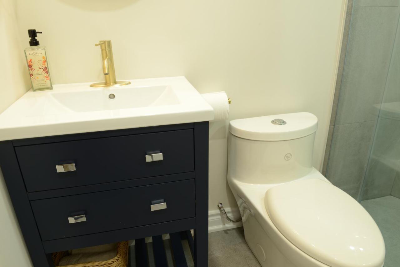 Spacious 2-Bed-Room Near Yonge & Major Mackenzie ريتشموند هيل المظهر الخارجي الصورة