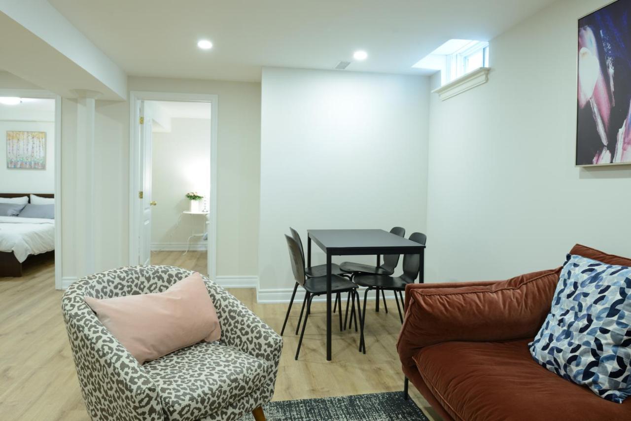 Spacious 2-Bed-Room Near Yonge & Major Mackenzie ريتشموند هيل المظهر الخارجي الصورة