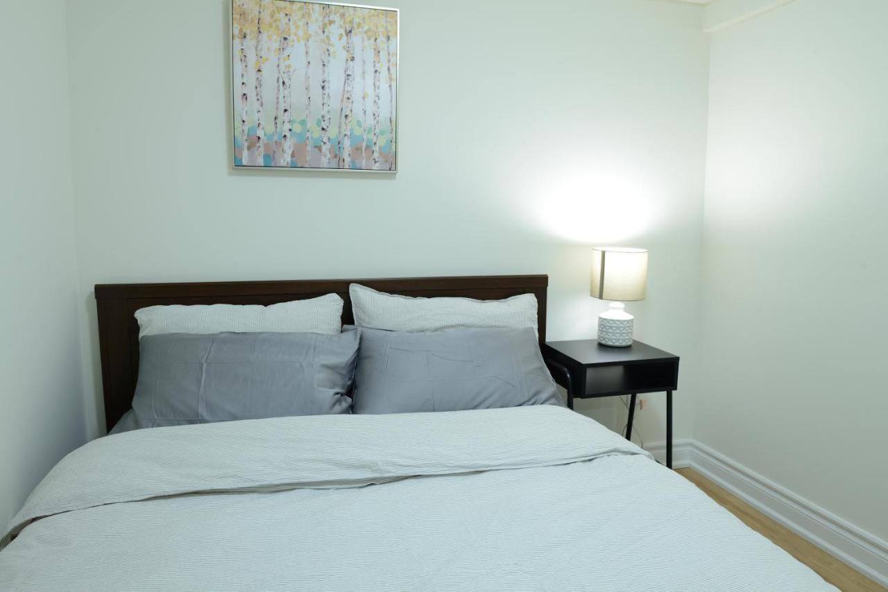 Spacious 2-Bed-Room Near Yonge & Major Mackenzie ريتشموند هيل المظهر الخارجي الصورة