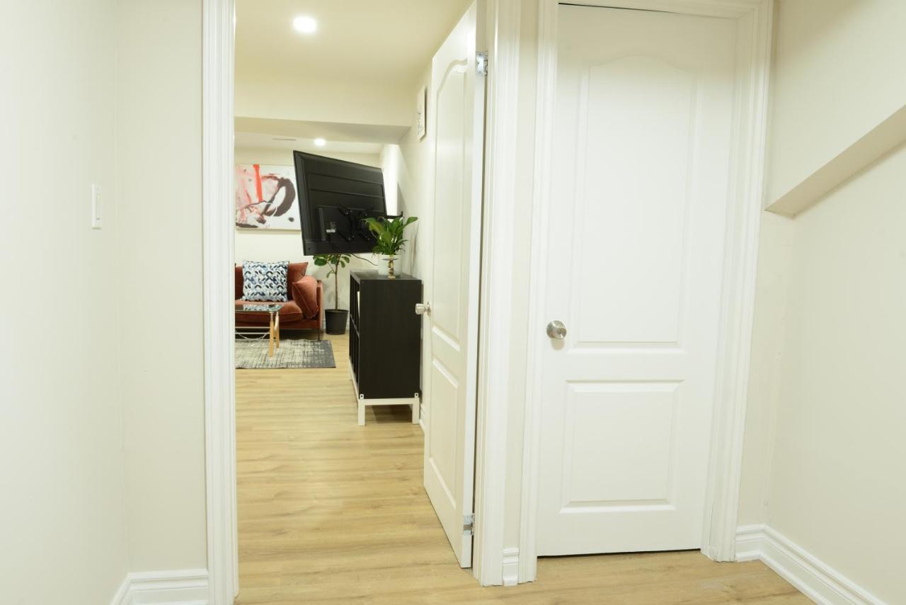 Spacious 2-Bed-Room Near Yonge & Major Mackenzie ريتشموند هيل المظهر الخارجي الصورة