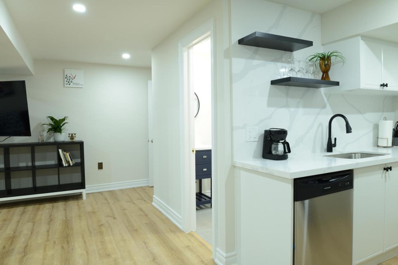 Spacious 2-Bed-Room Near Yonge & Major Mackenzie ريتشموند هيل المظهر الخارجي الصورة